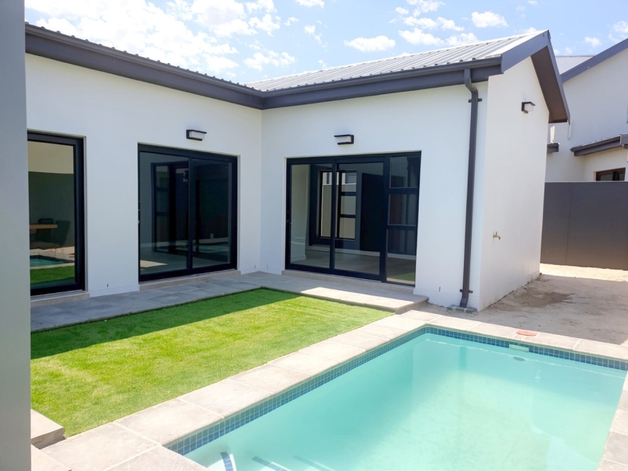 4 Bedroom Property for Sale in Sandown Western Cape